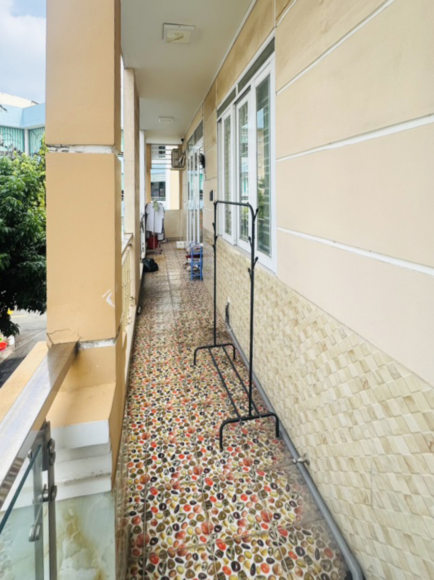 Mặt Tiền, Tạ Mỹ Duật - 12,5 Tỷ