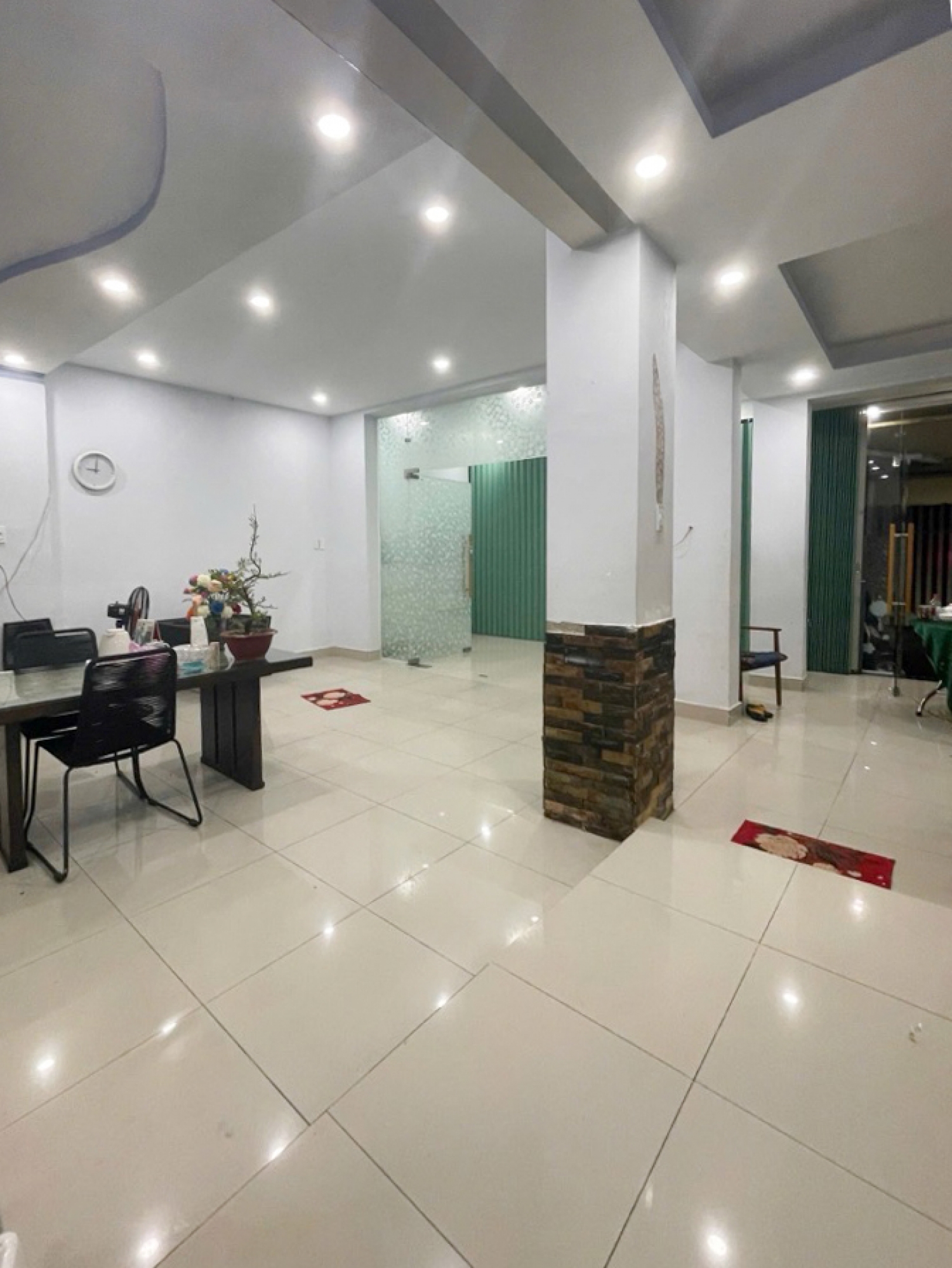 Nhà Hẻm, Phùng Tá Chu - 9 Tỷ